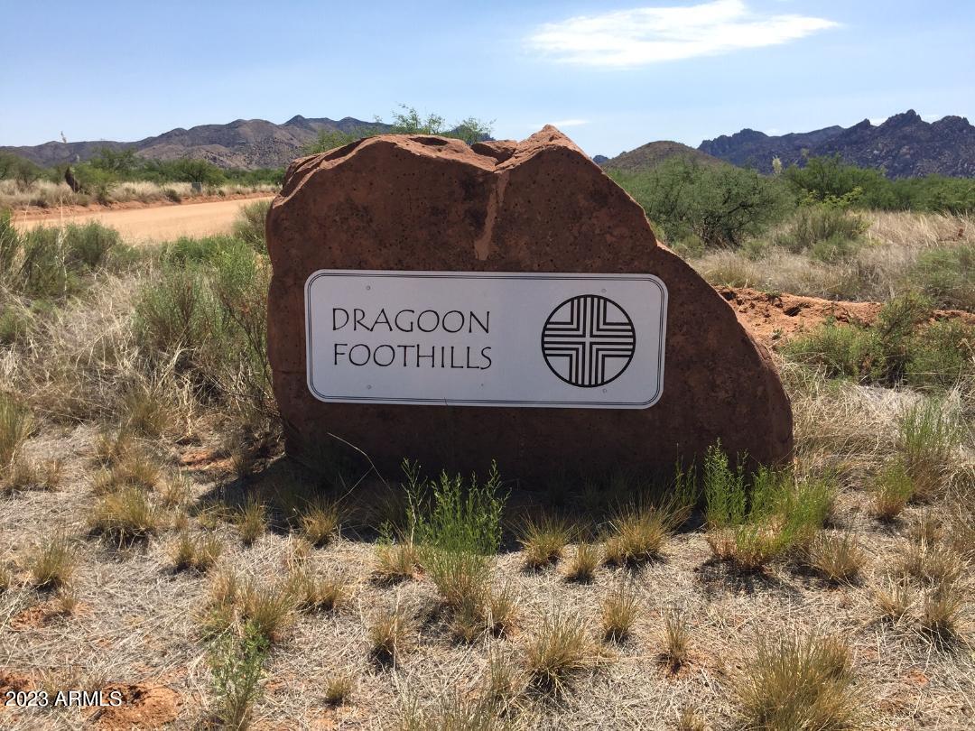 DRAGOON MOUNTAIN RANCH - Land