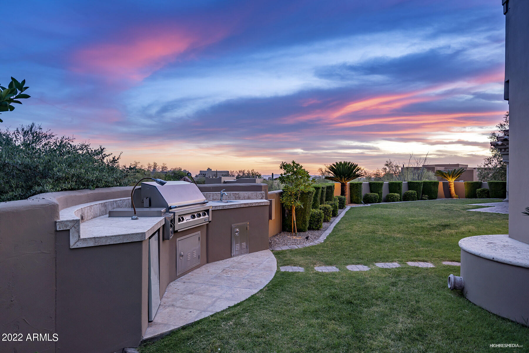 Ladera Vista - Residential