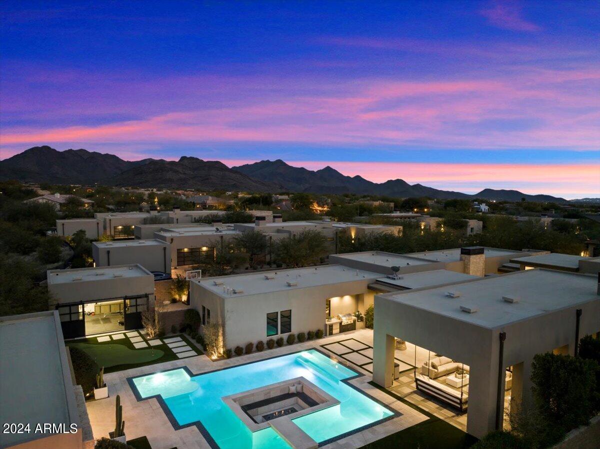 WHITE HORSE - Residential