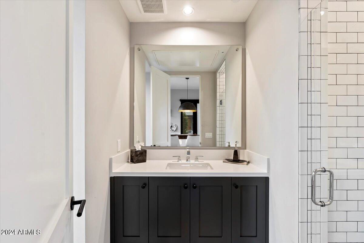 WHITE HORSE - Residential