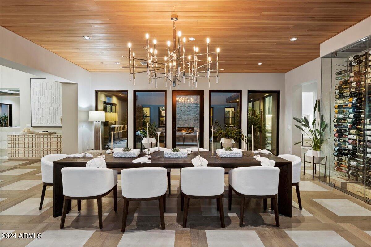 WHITE HORSE - Residential