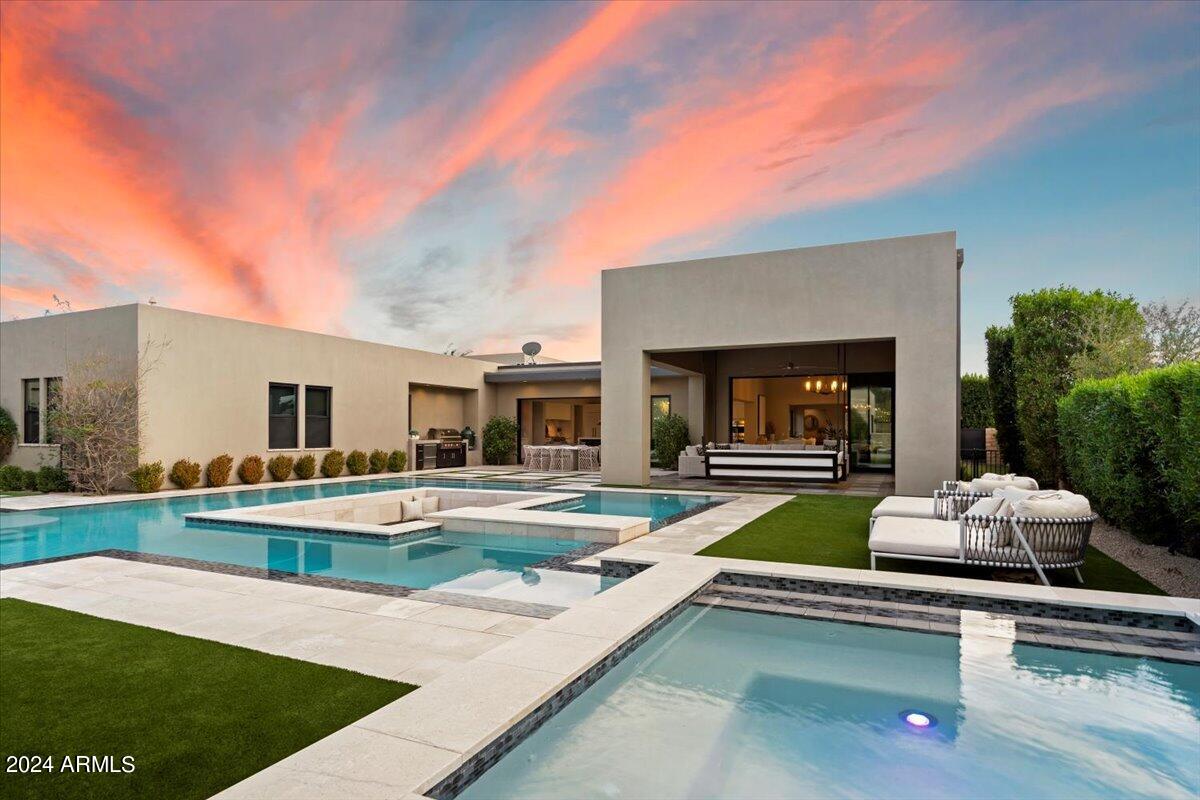 WHITE HORSE - Residential