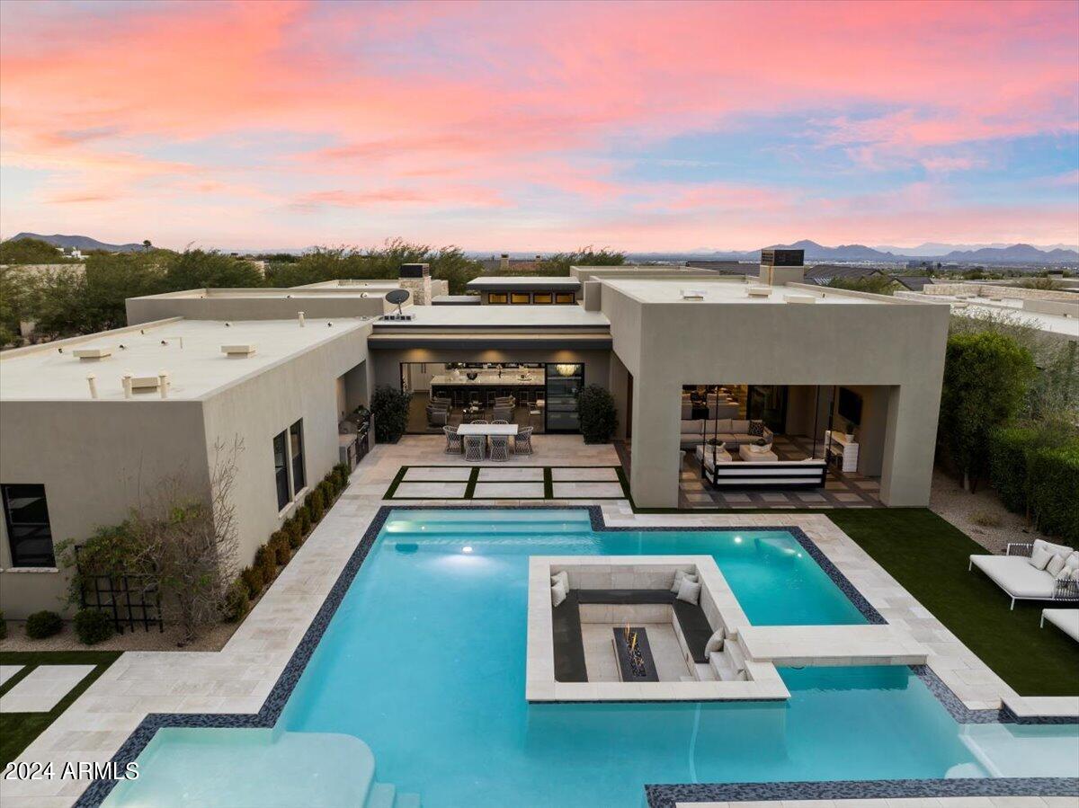 WHITE HORSE - Residential