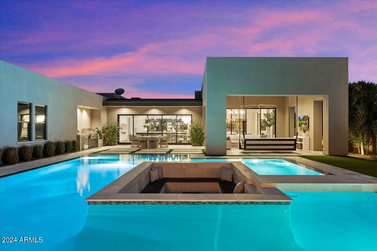 WHITE HORSE - Residential
