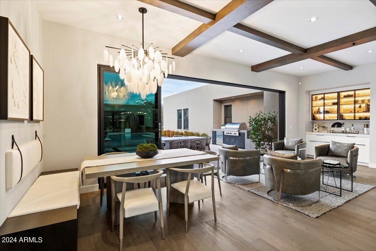 WHITE HORSE - Residential