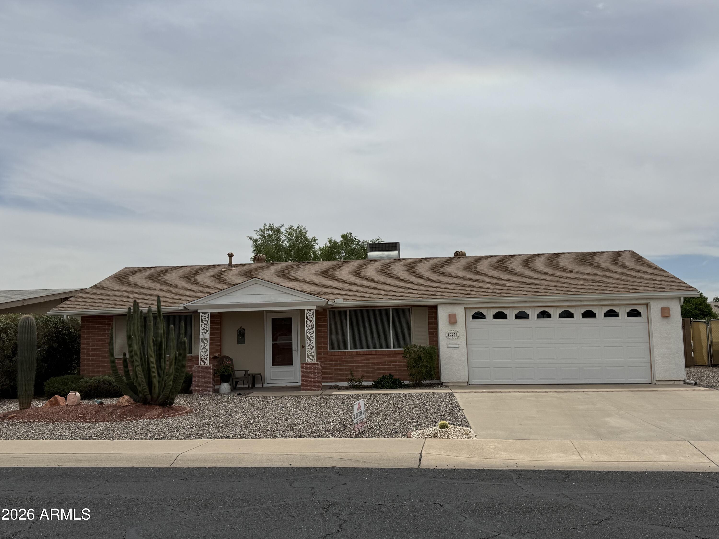 THIS HOME IS A MUST SEE!!!! Amazing well maintained CLEAN 3-bedroom 3-bath home in the original Del Webb community of Sun City. This home features a NEW roof (4/26) with a 35 year transferable warranty, NEW refrigerator (4/26), NEW Carpet (4/26), and NEW AC 2025. Master bedroom features a large walk-in closet, master bath with jetted tub, separate shower, slider going to large backyard with huge covered patio. Bedroom 2 has an ensuite bathroom, and Bedroom 3 has access to 3rd bathroom for guests. Property is close to dining, shopping, and everyday conveniences.  Enjoy ALL the amenities that Sun City has to offer.