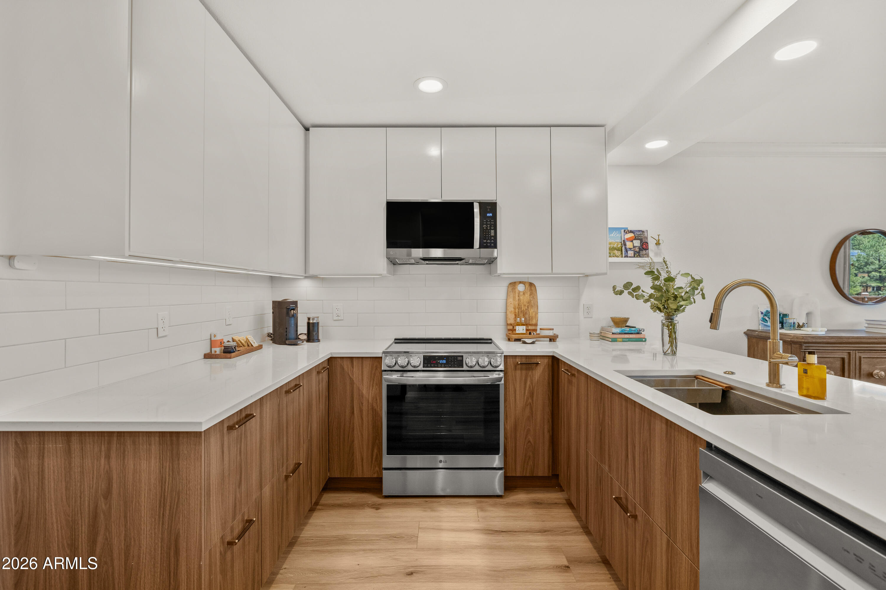 LAKEPOINT TOWNHOUSES AMENDED - Residential