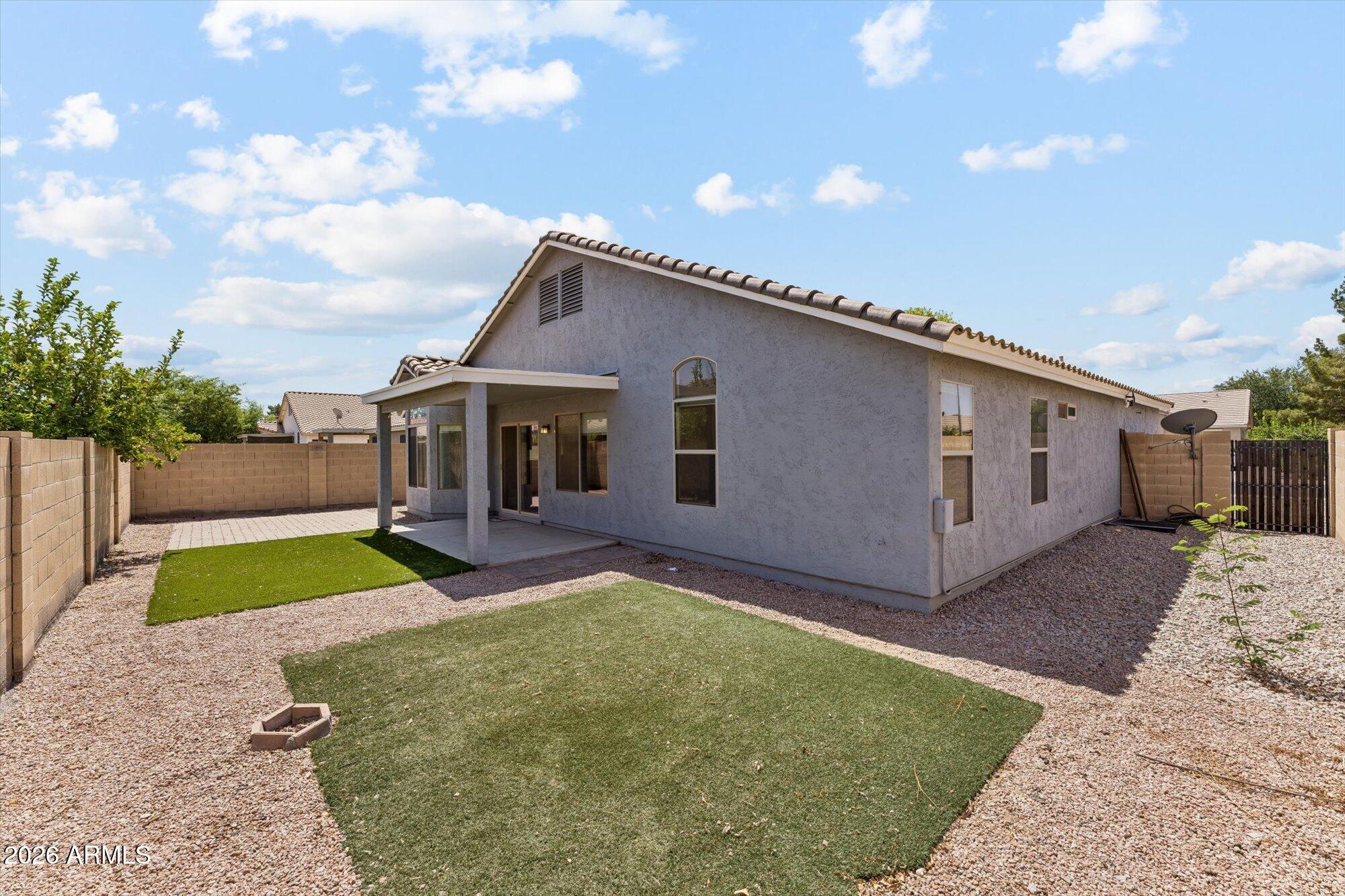 FESTIVA COURT - Residential