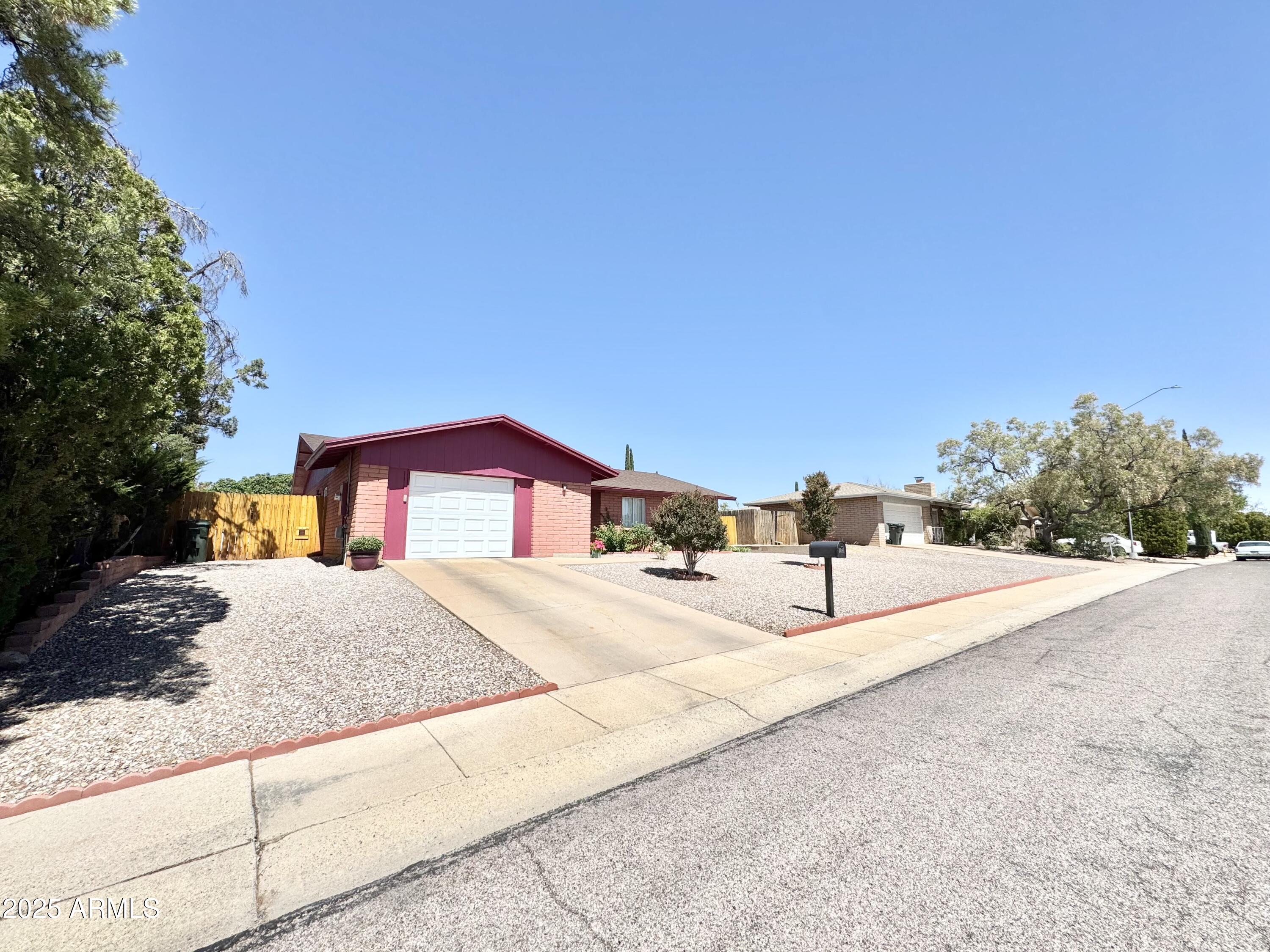 VISTA VILLAGE 5 - Residential