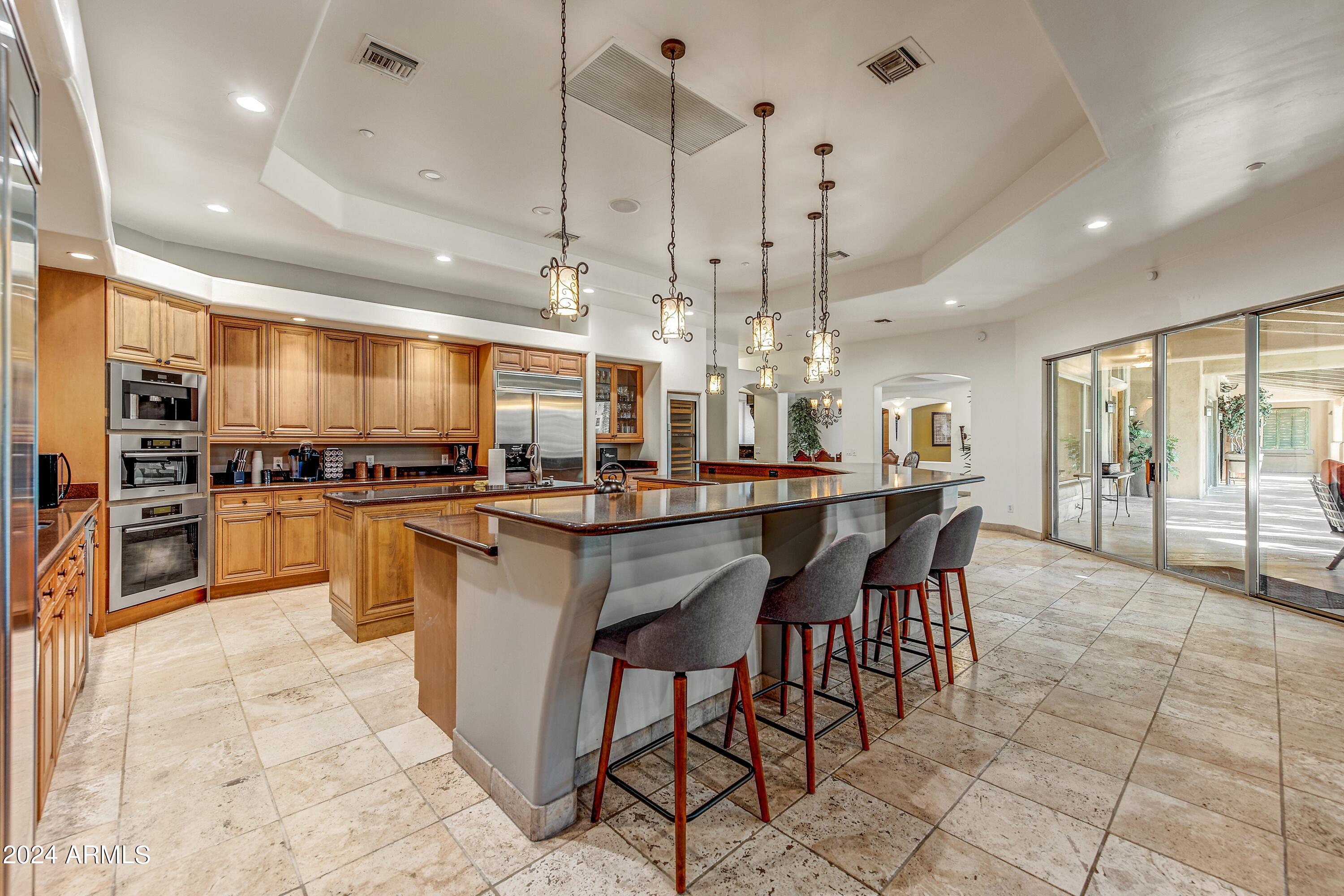 MIRAGE CROSSING - Residential