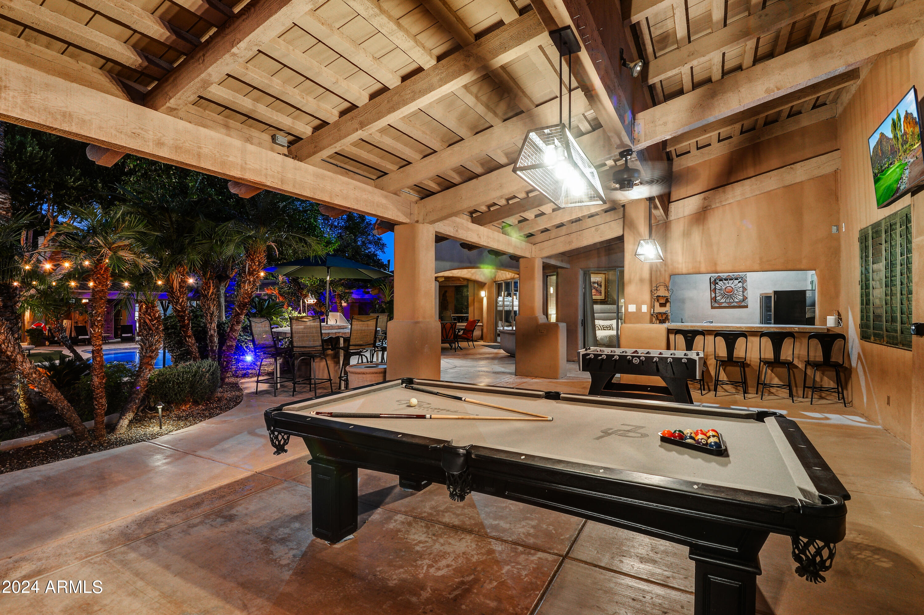 MIRAGE CROSSING - Residential