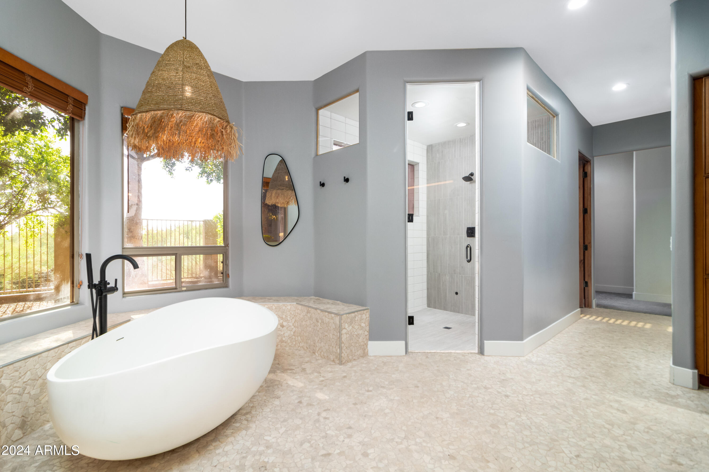 MIRAGE CROSSING - Residential