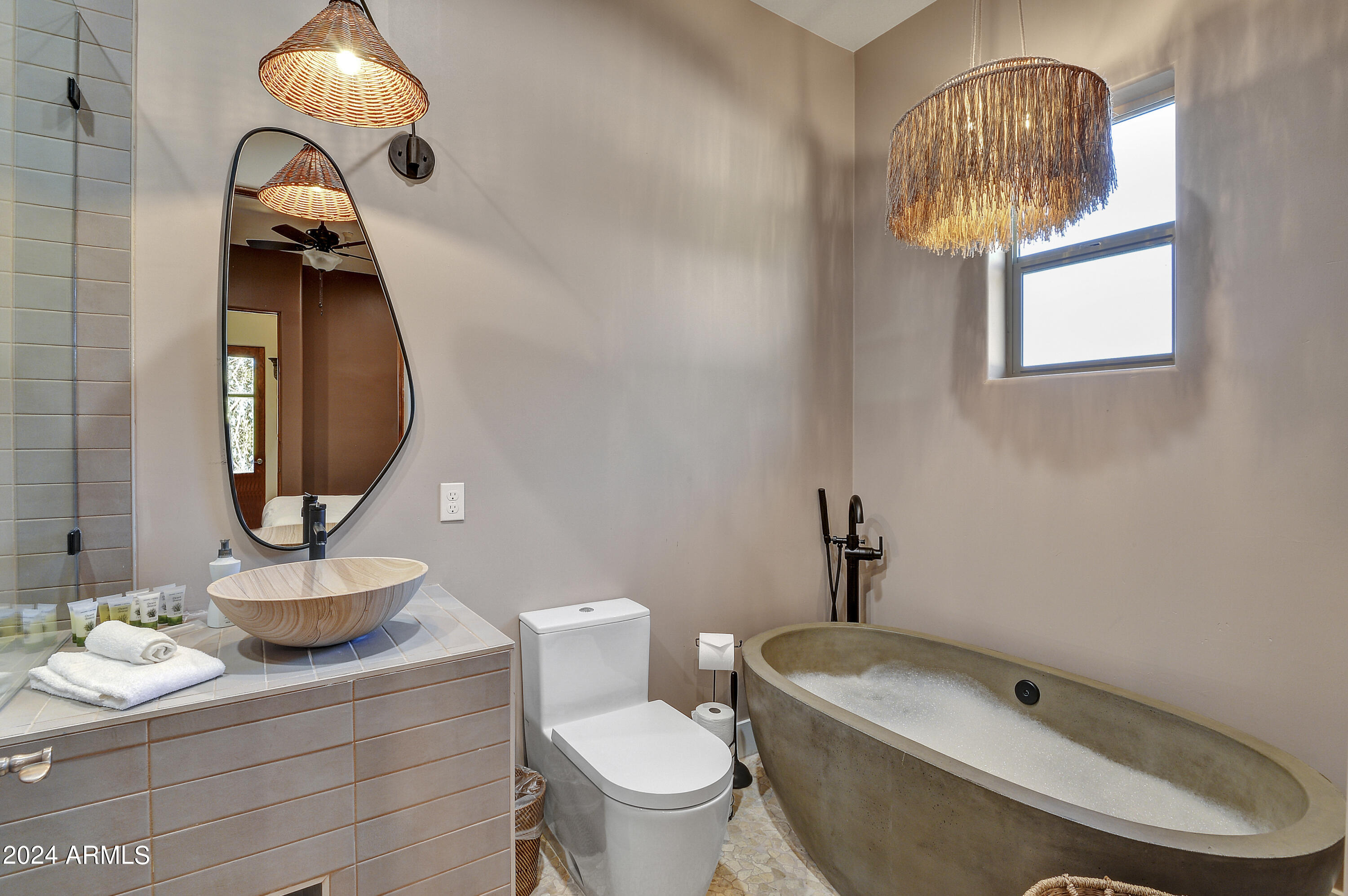 MIRAGE CROSSING - Residential