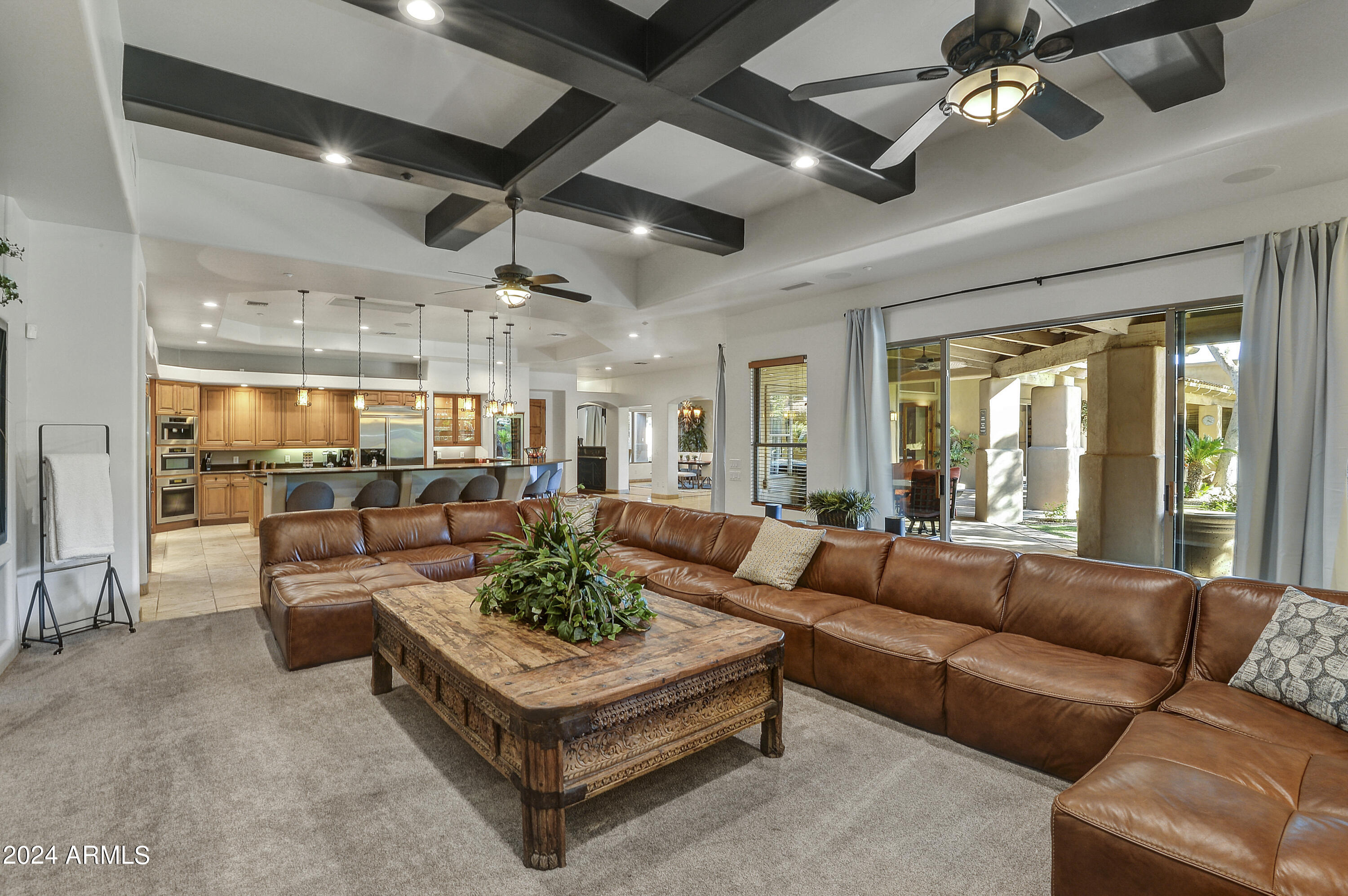MIRAGE CROSSING - Residential