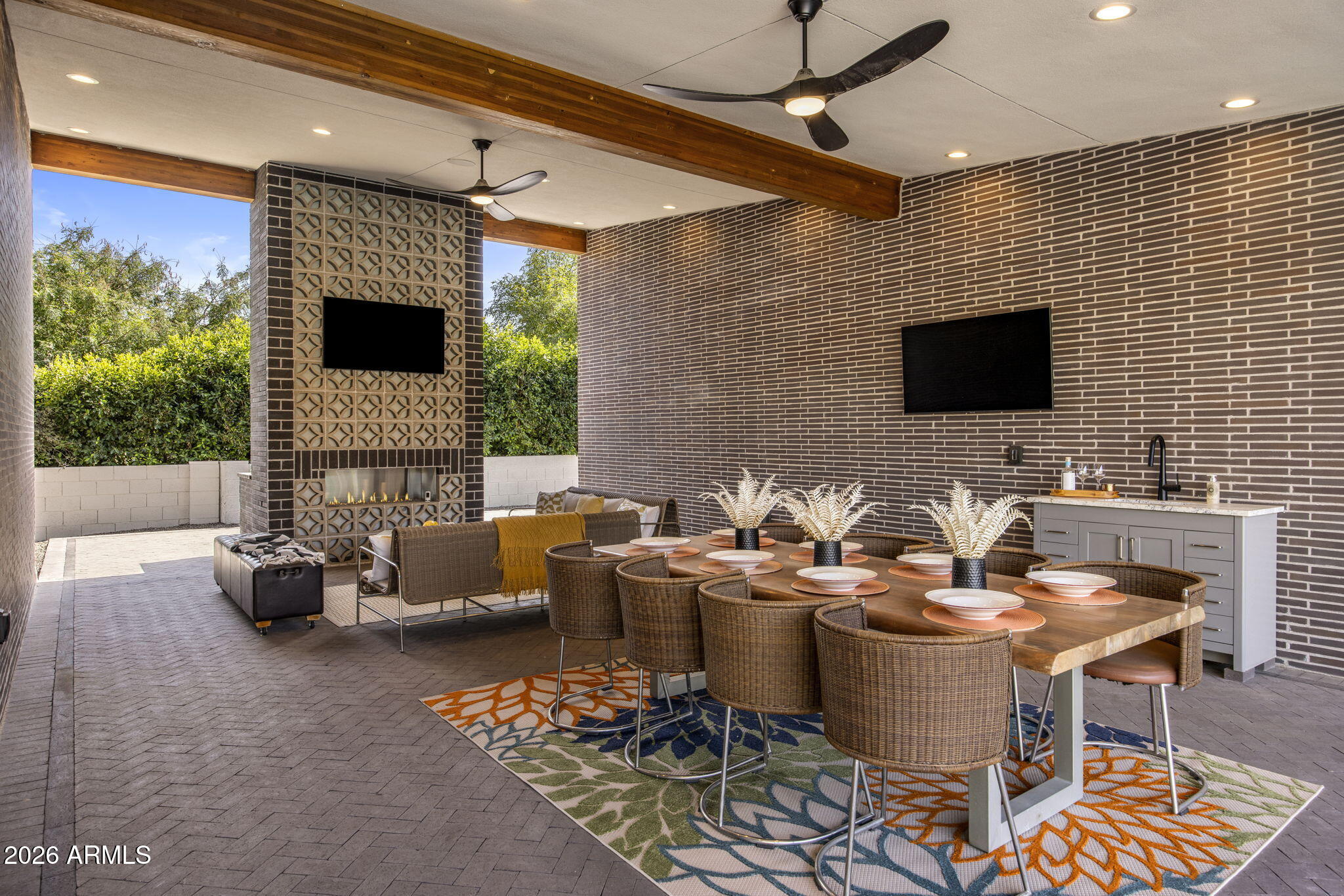 SCOTTSDALE COUNTRY CLUB ESTATES - Residential