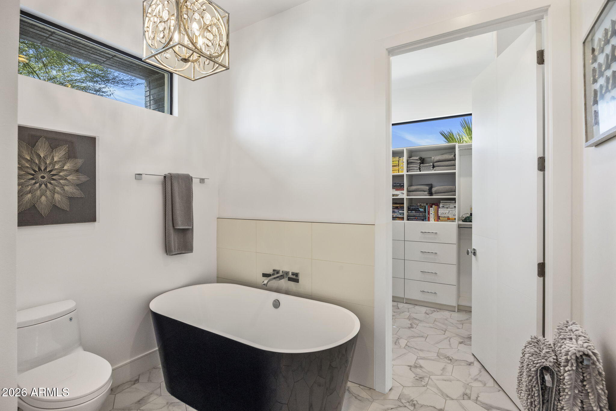 SCOTTSDALE COUNTRY CLUB ESTATES - Residential
