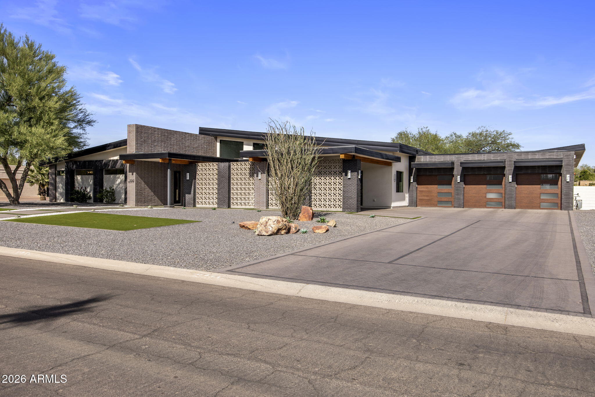 SCOTTSDALE COUNTRY CLUB ESTATES - Residential