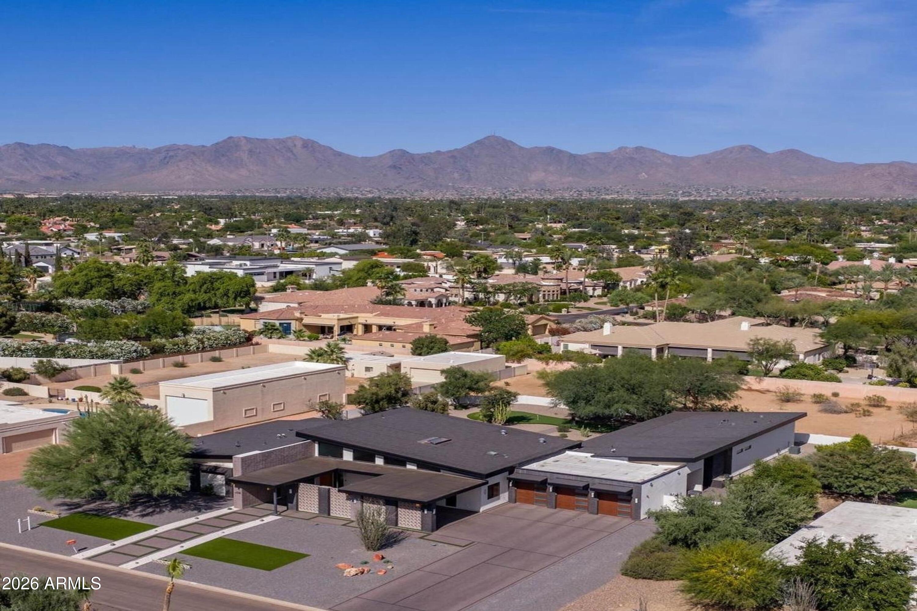 SCOTTSDALE COUNTRY CLUB ESTATES - Residential