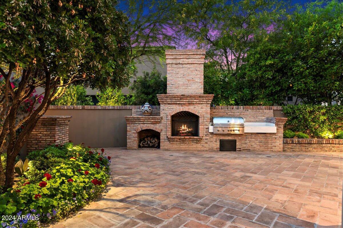 ARTESANO AT TROON CANYON - Residential