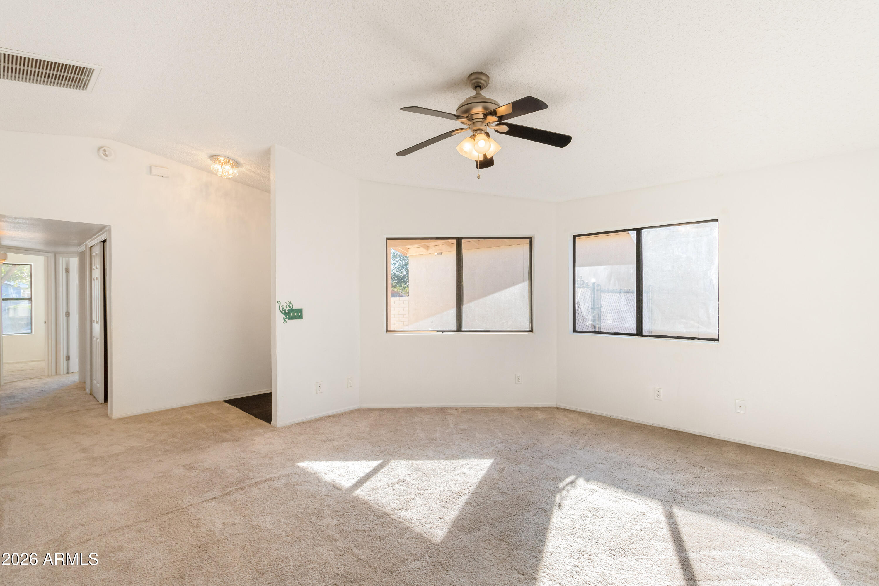 DESERT SHADOWS - Residential