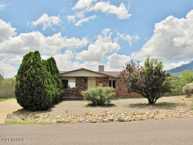 This 3BR/2BA/1CG, 1425 sq.ft. home on a large corner lot is located in Hereford, AZ minutes from Ft. Huachuca and Sierra Vista. The home has a large living area, hard surface floors and a large storage shed on .345 acre.  Call today.
