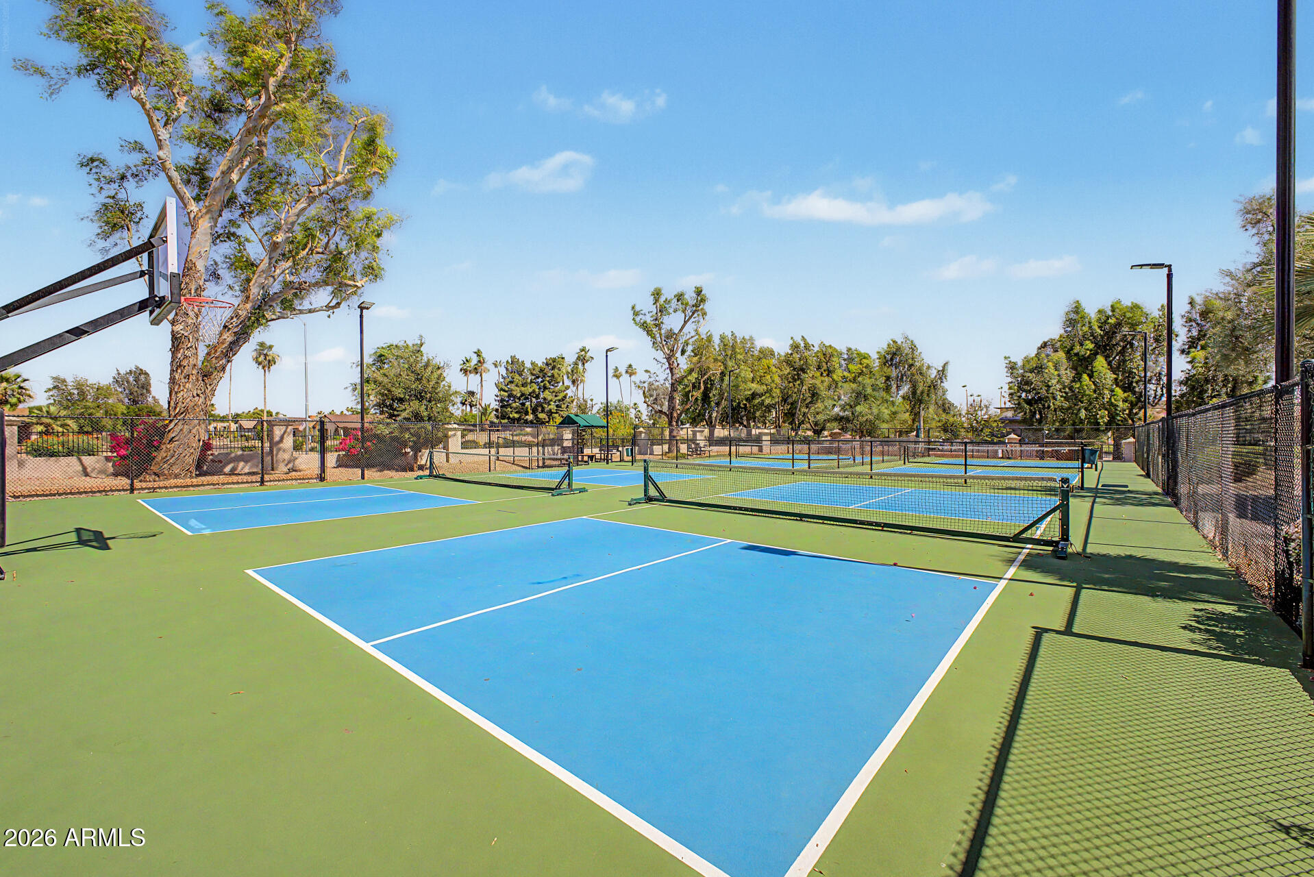 LAS PALOMAS - Residential