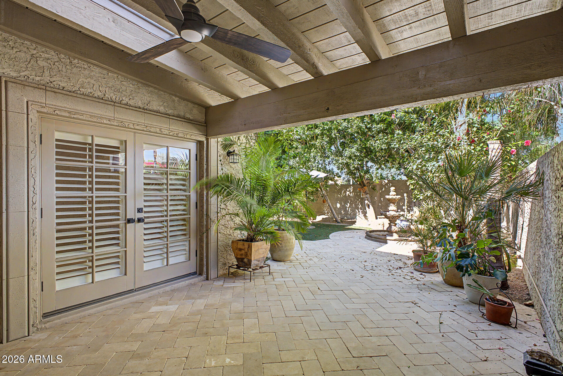 LAS PALOMAS - Residential