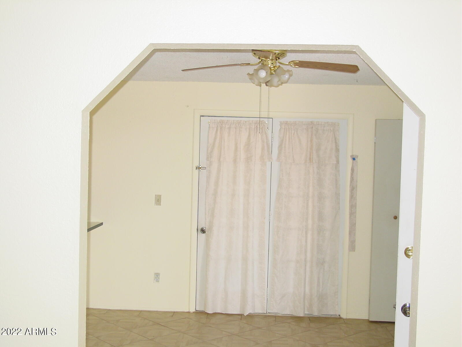 GOLDEN MEADOWS - Residential