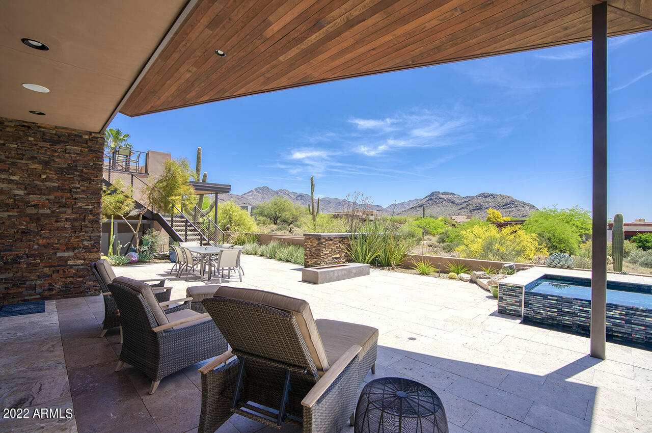 PINNACLE PEAK VISTAS - Residential