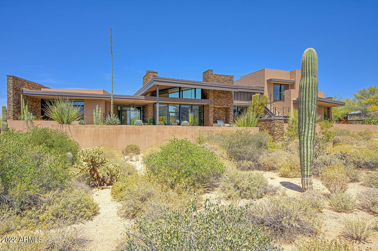 PINNACLE PEAK VISTAS - Residential