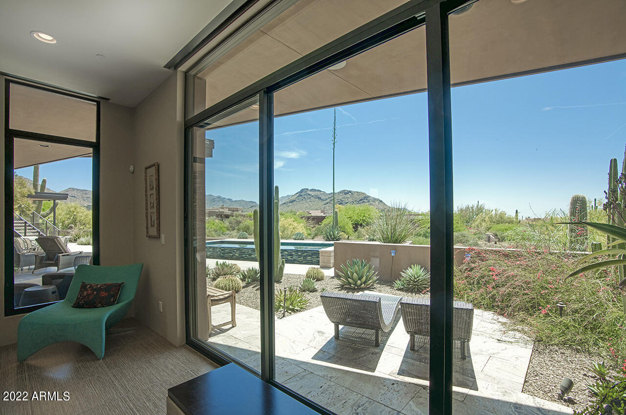 PINNACLE PEAK VISTAS - Residential