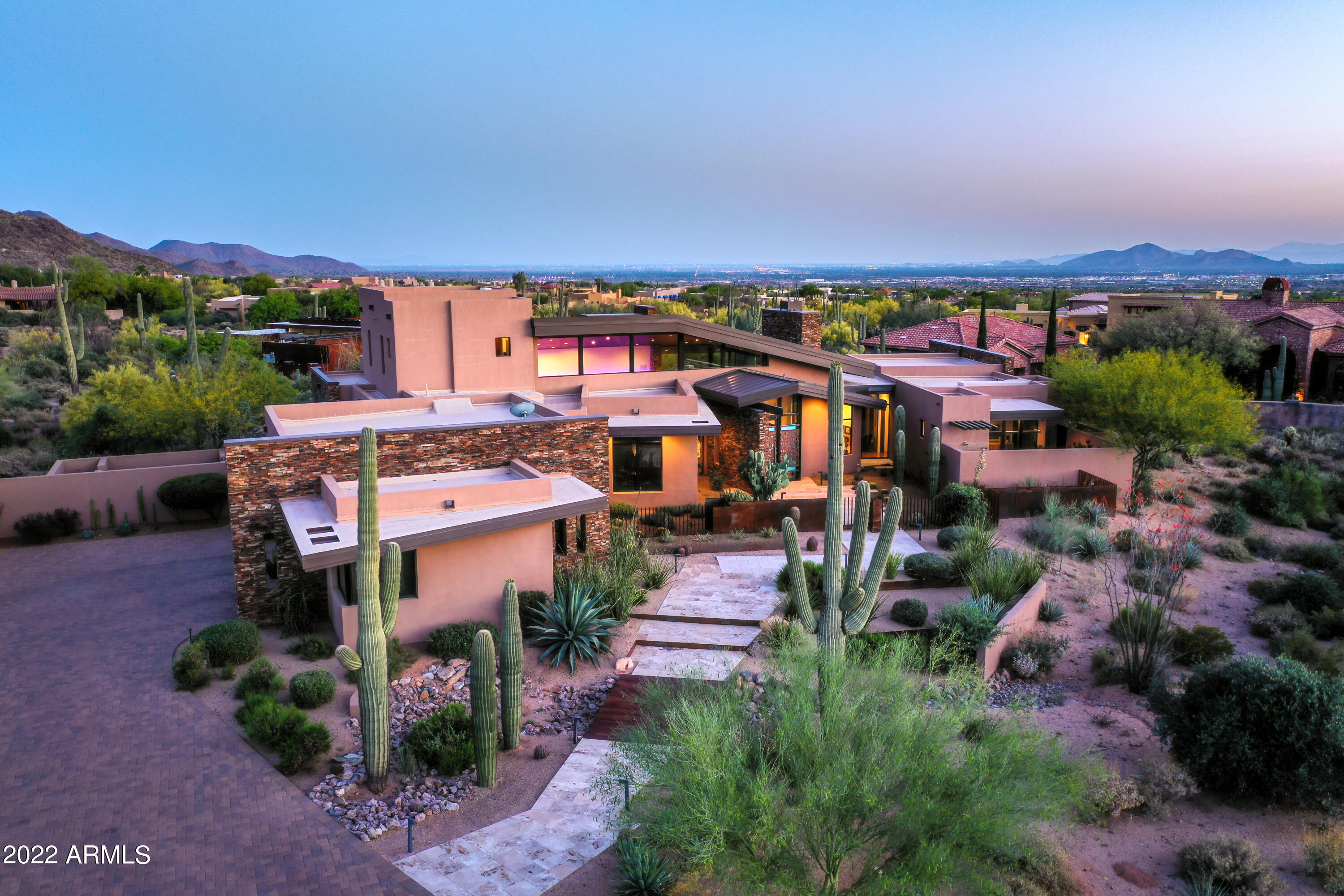 PINNACLE PEAK VISTAS - Residential