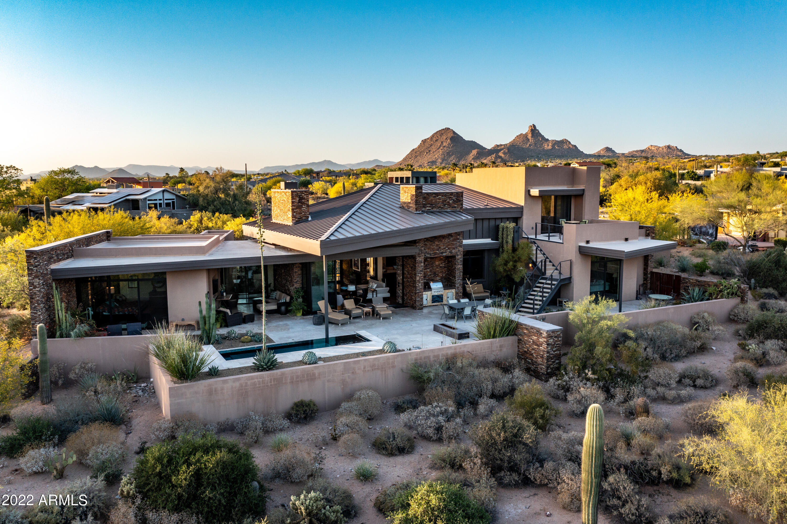 PINNACLE PEAK VISTAS - Residential