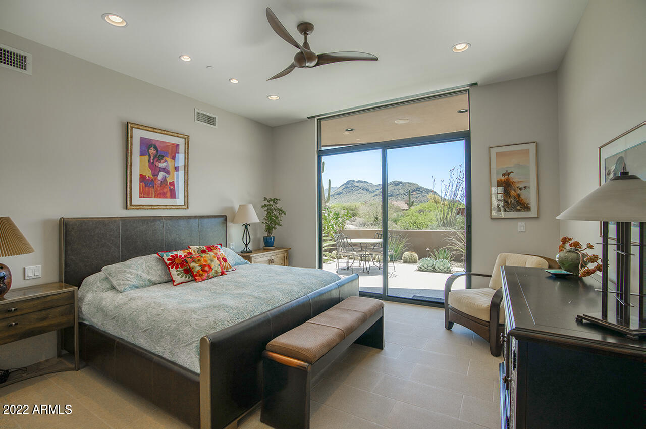 PINNACLE PEAK VISTAS - Residential