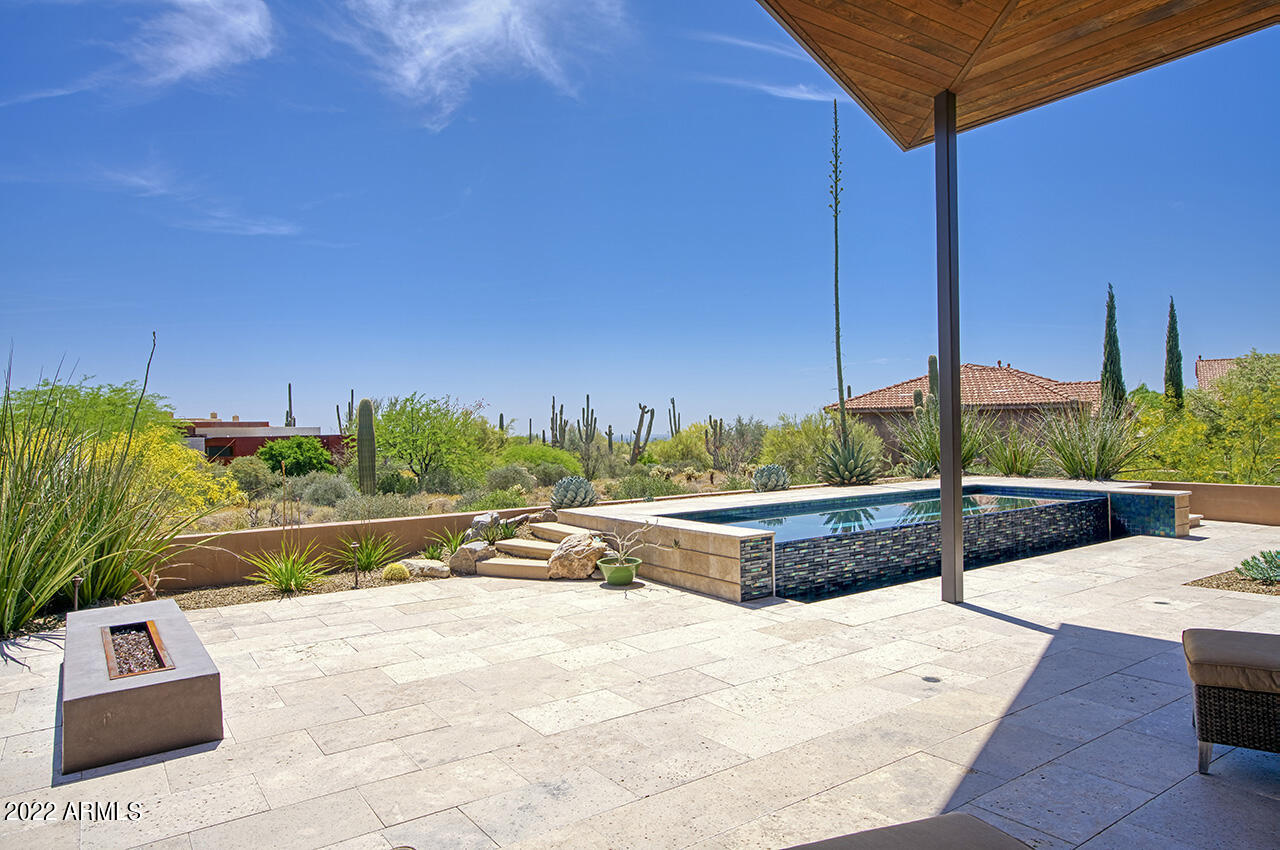 PINNACLE PEAK VISTAS - Residential