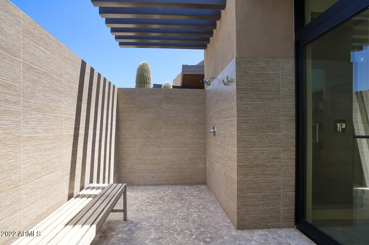 PINNACLE PEAK VISTAS - Residential