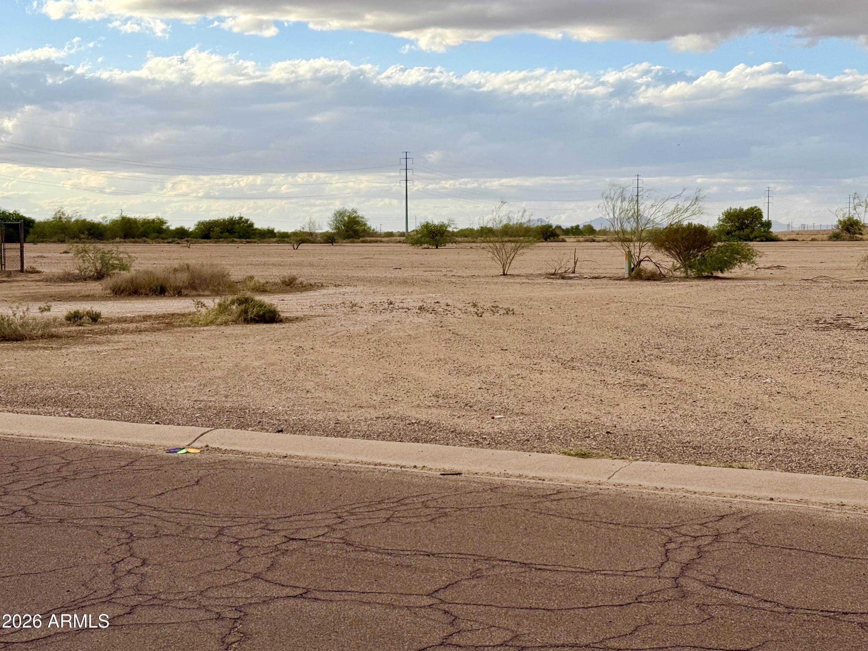Eloy North - Land