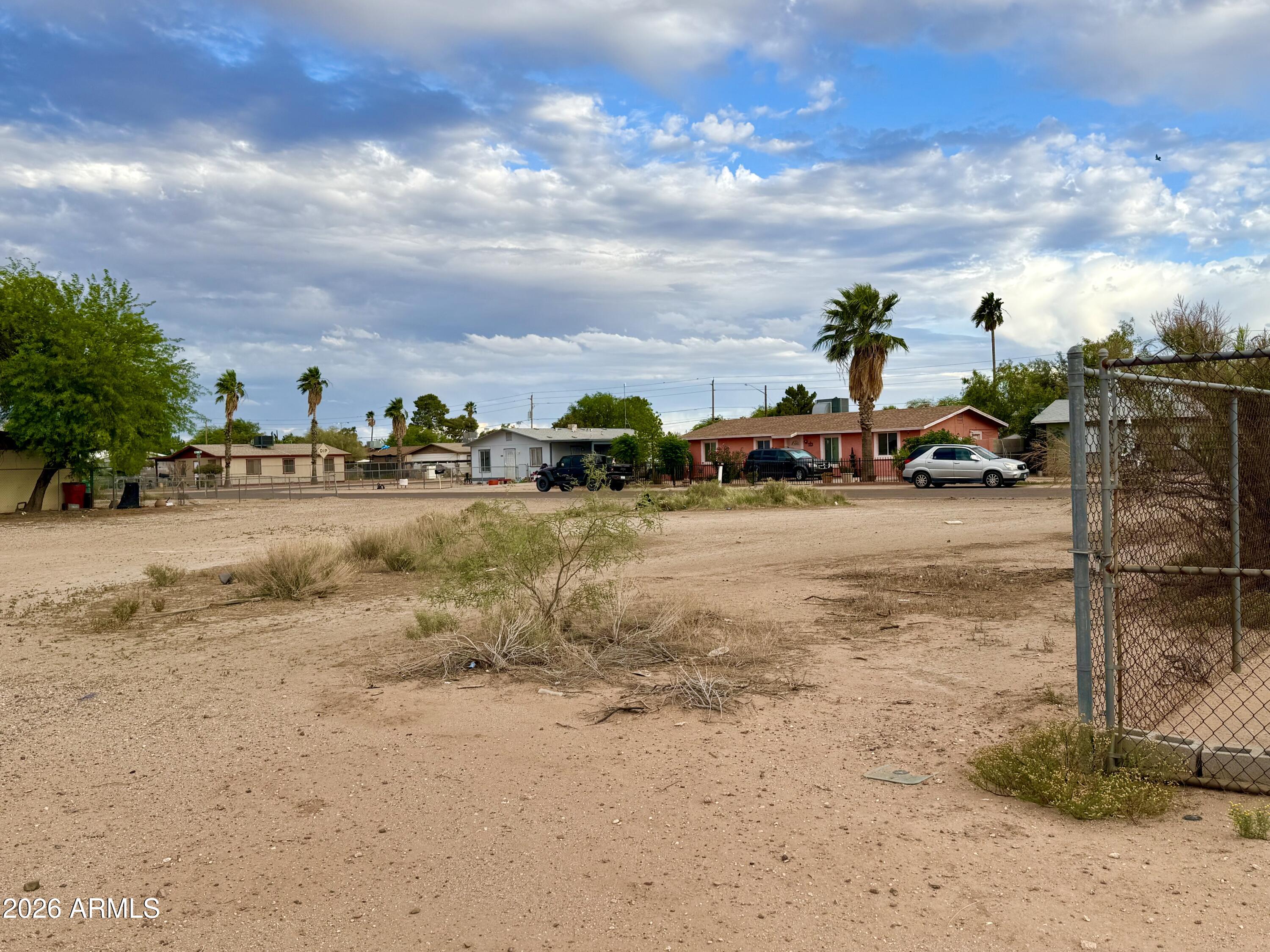 Eloy North - Land