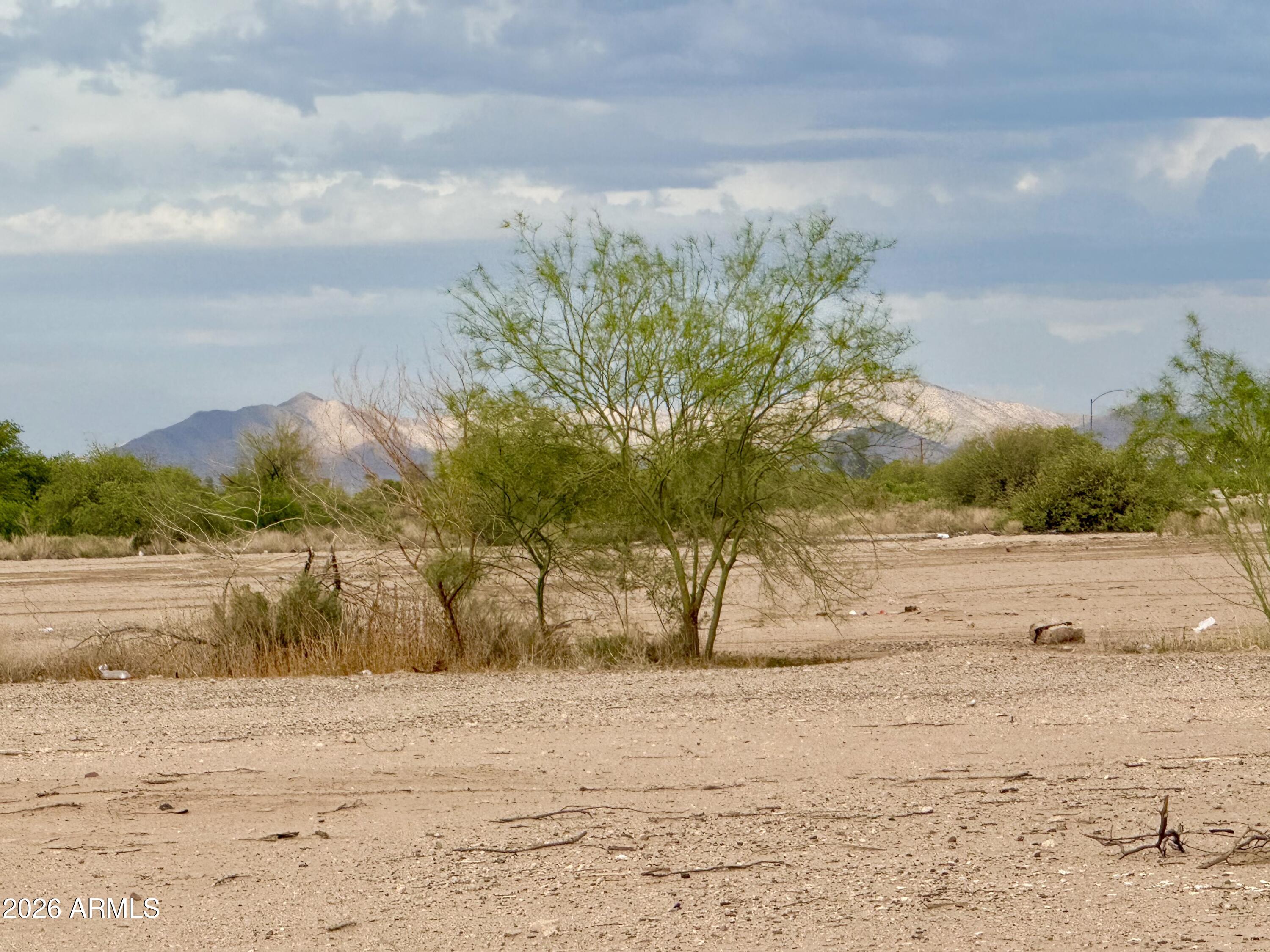 Eloy North - Land