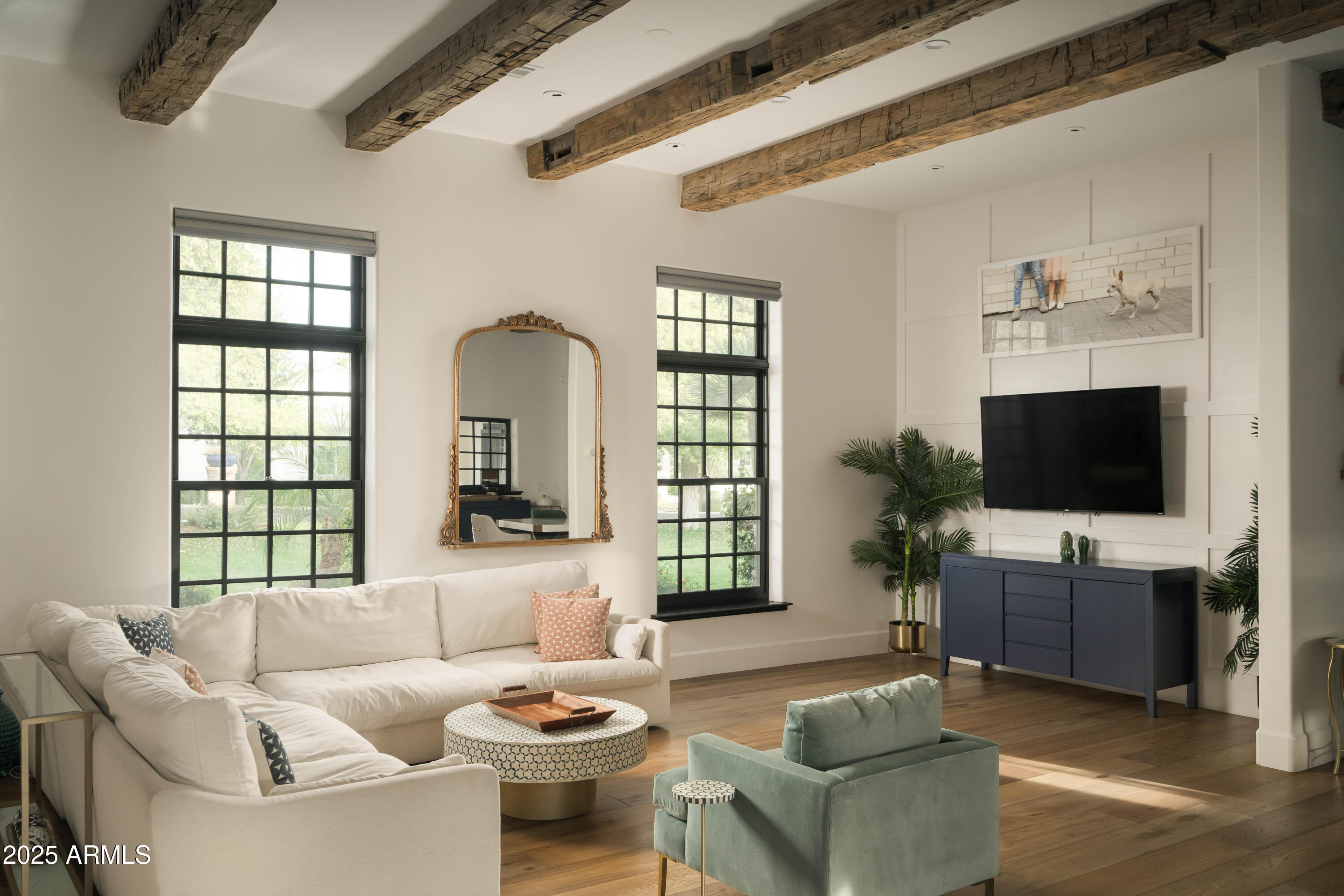 ROYAL PALM CIRCLE - Residential