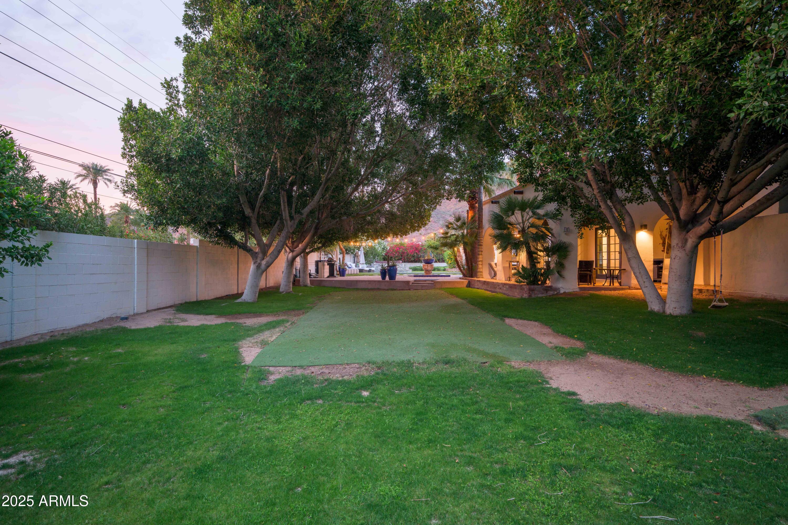 ROYAL PALM CIRCLE - Residential