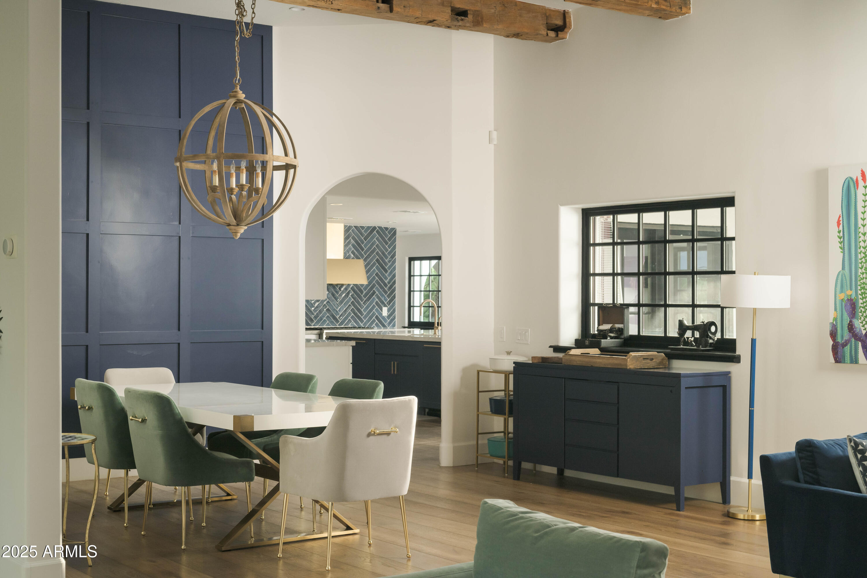 ROYAL PALM CIRCLE - Residential