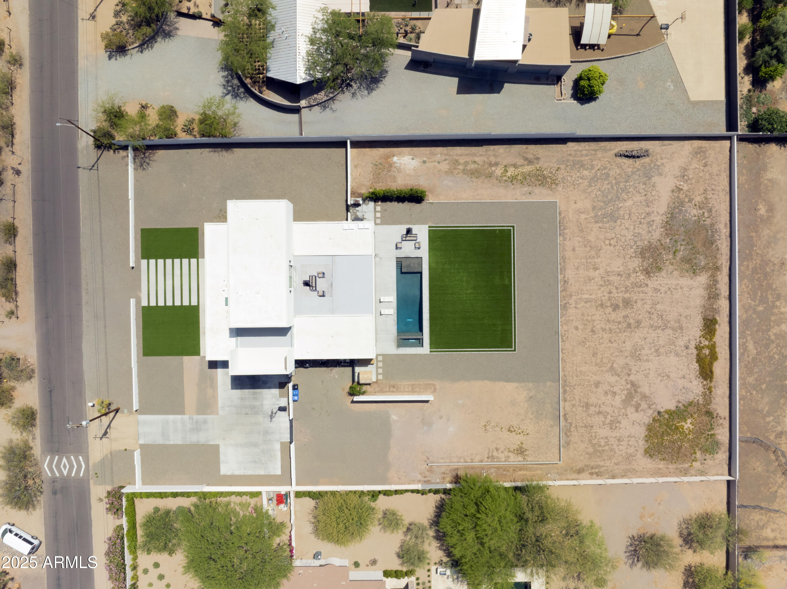PARADISE FOOTHILLS - Residential