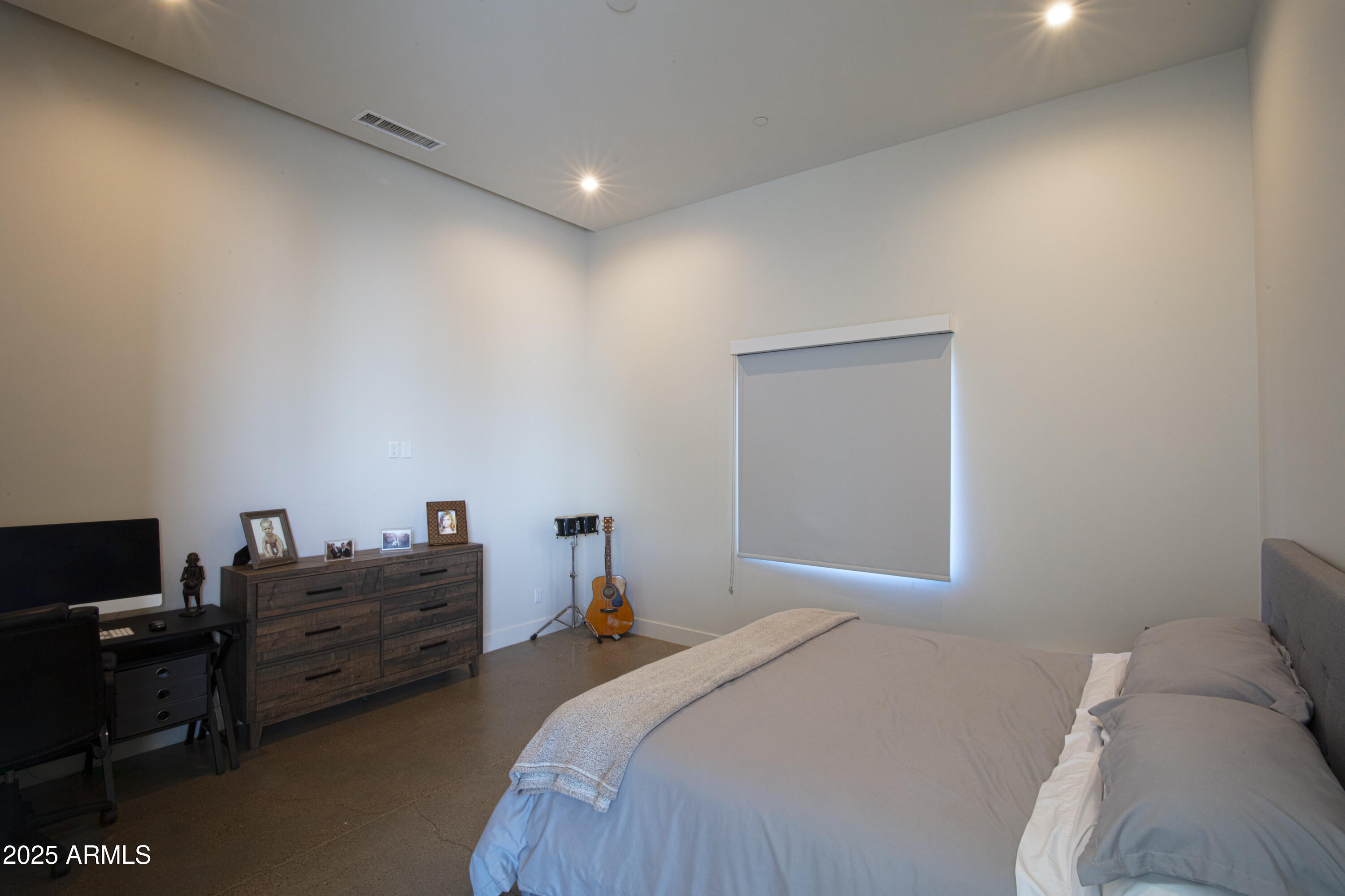 PARADISE FOOTHILLS - Residential