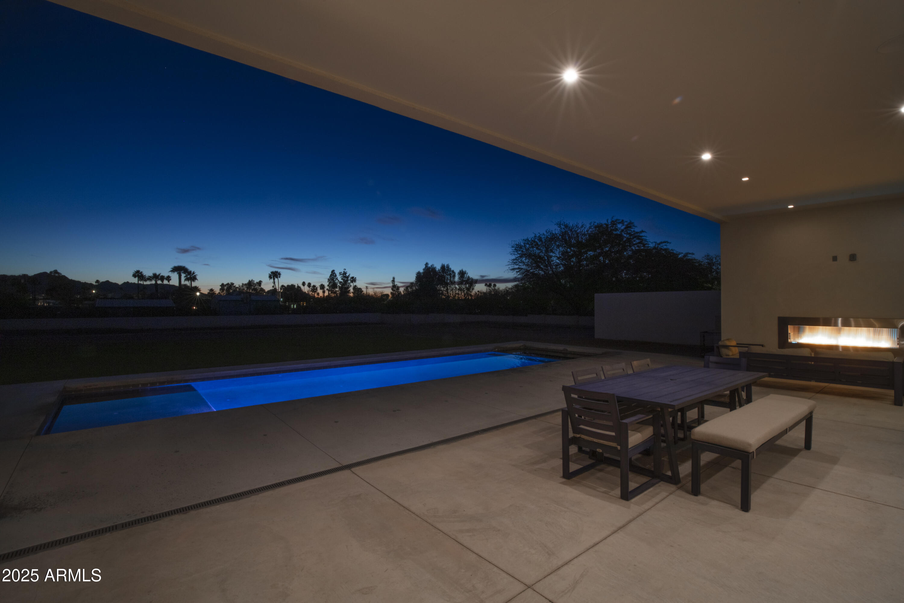 PARADISE FOOTHILLS - Residential