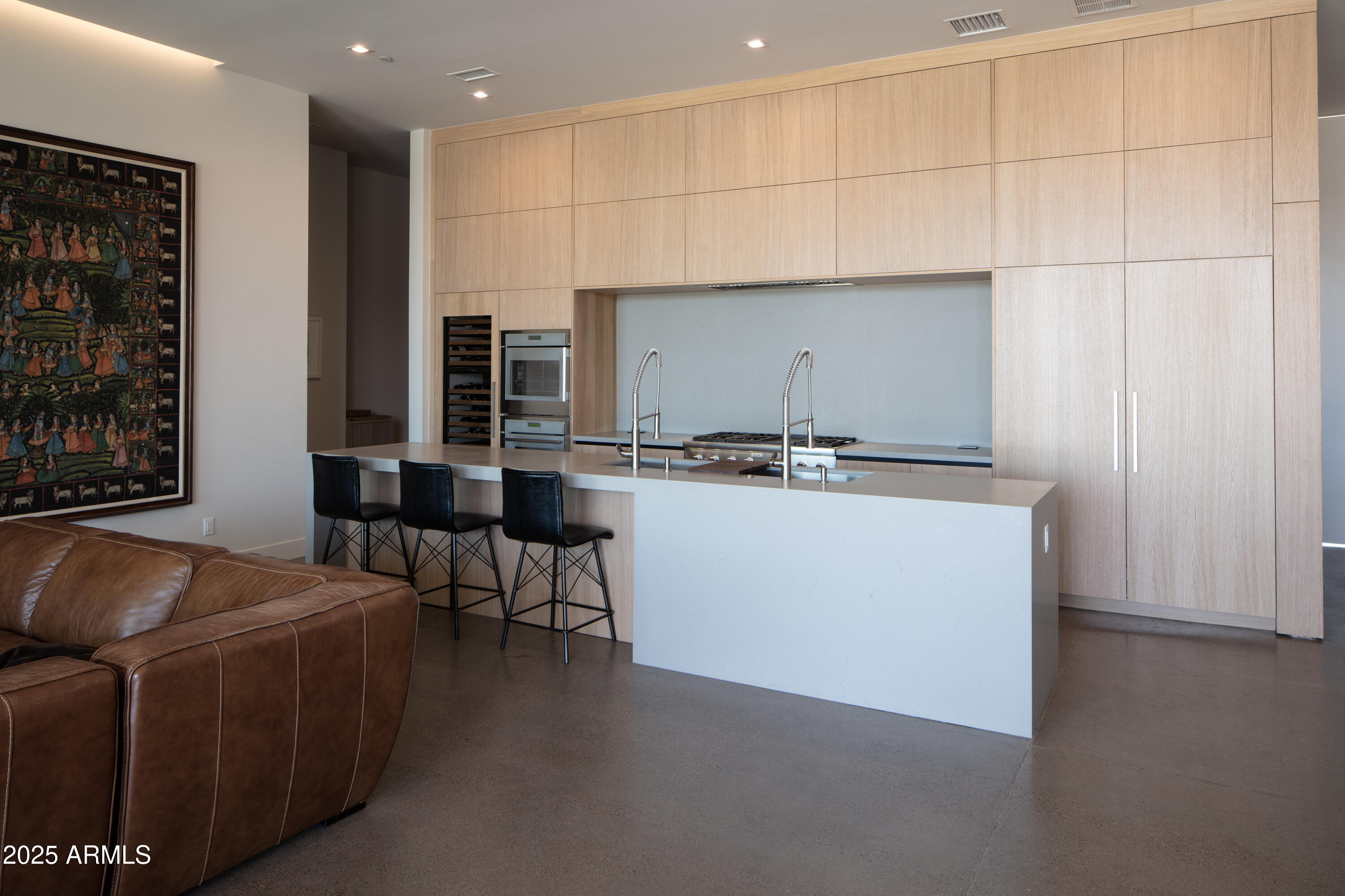 PARADISE FOOTHILLS - Residential