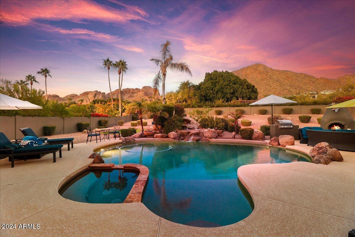 ROYAL PALM ESTATES - Residential