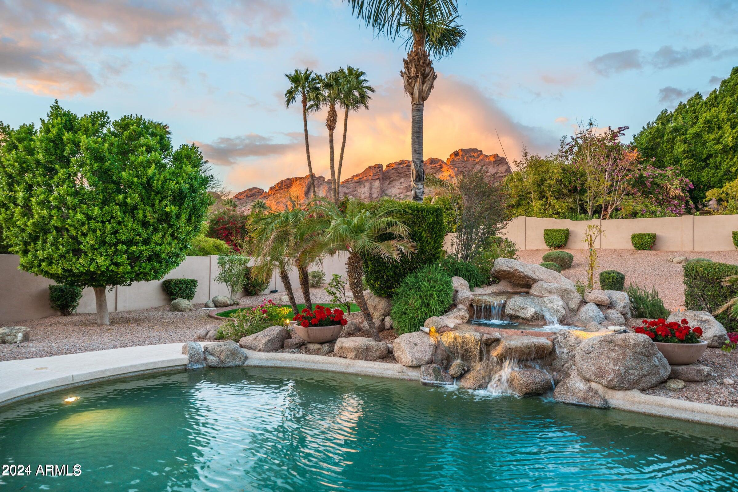 ROYAL PALM ESTATES - Residential