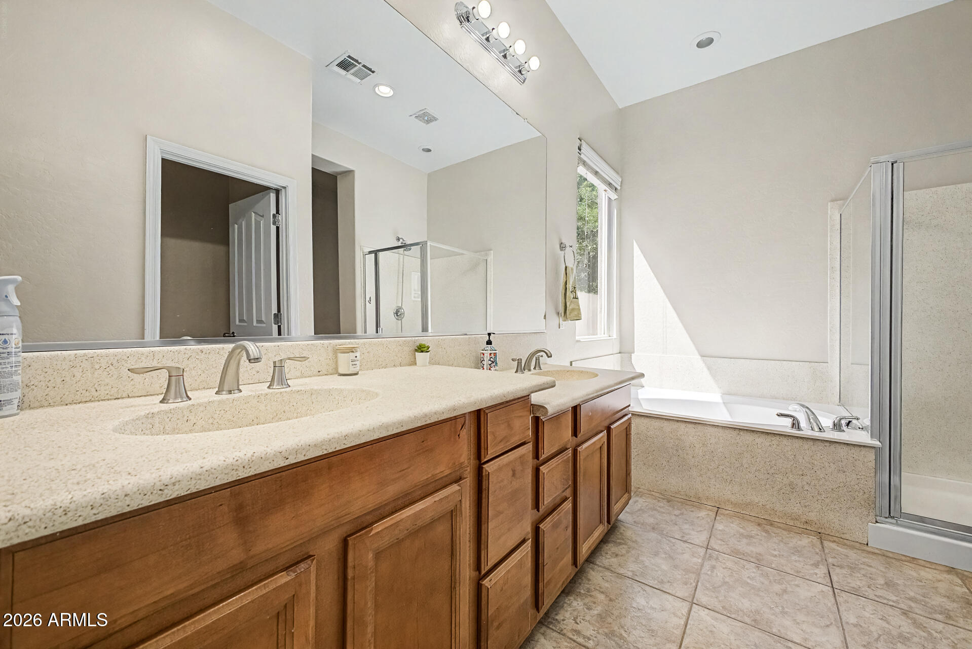 ABRALEE MEADOW - Residential