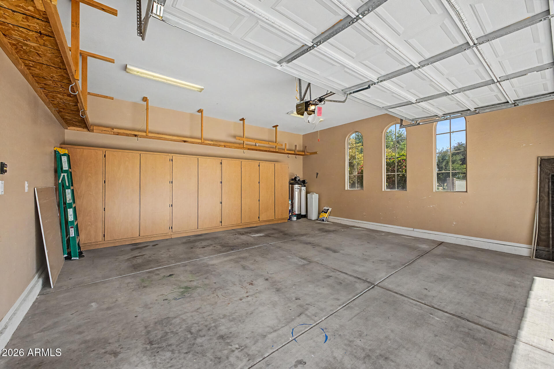 ABRALEE MEADOW - Residential